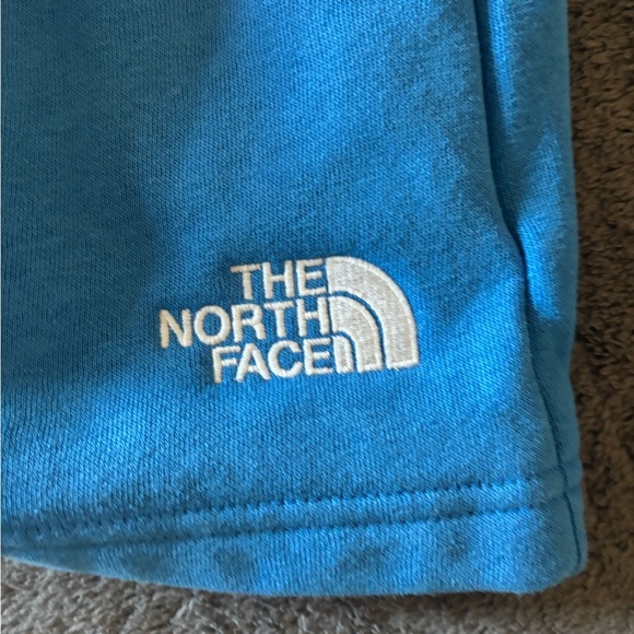 North face women’s lounge shorts - Picture 3 of 3